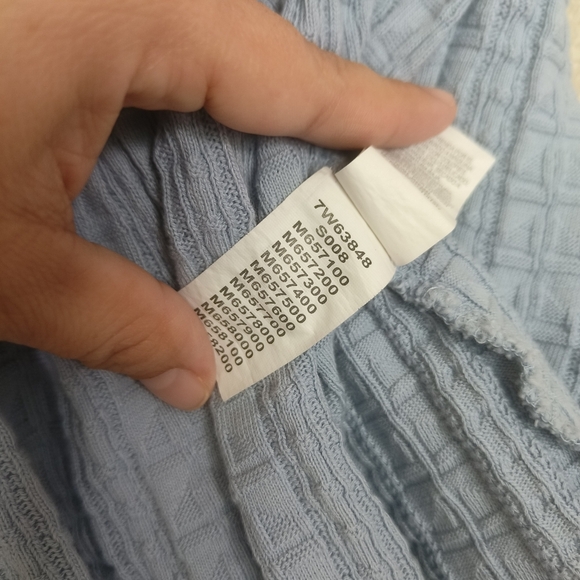 Lucky‎ Brand Small light blue textured sleeveless T-shirt with front knot at the - Picture 11 of 13